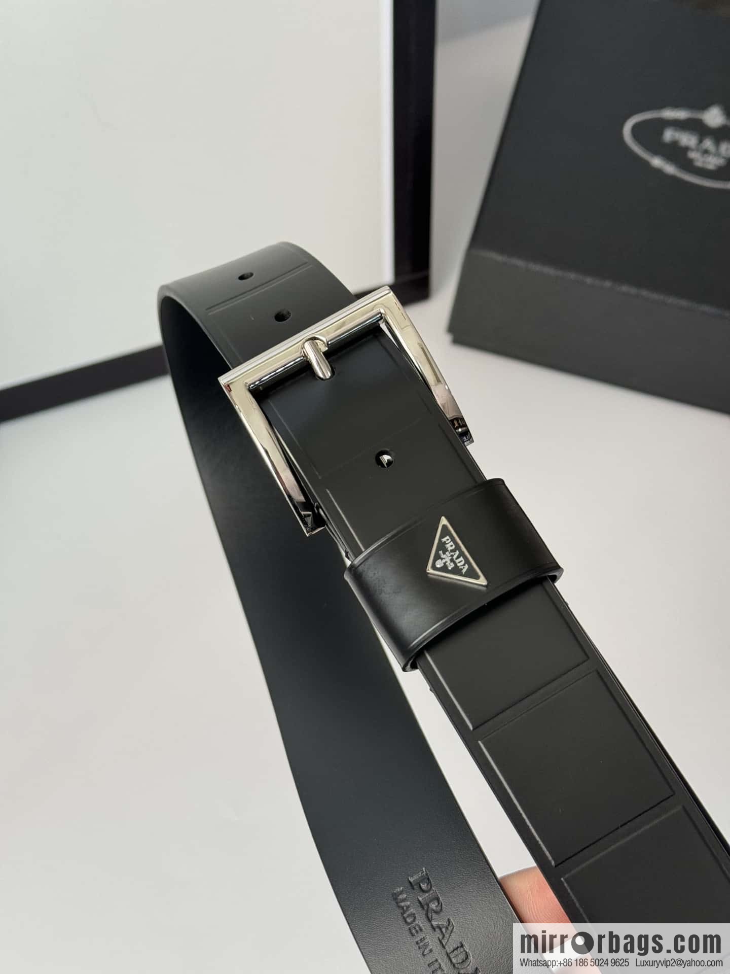 PRADA/Prada, cowhide pressing grid process hardware pin buckle counter new belt 3.5CM
