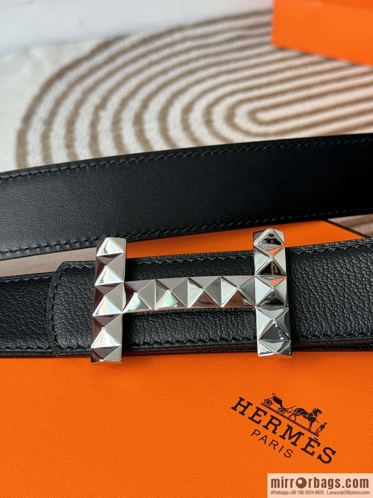 Hermes, double-sided first layer sheep texture stainless steel diamond pattern button head belt 3.5CM