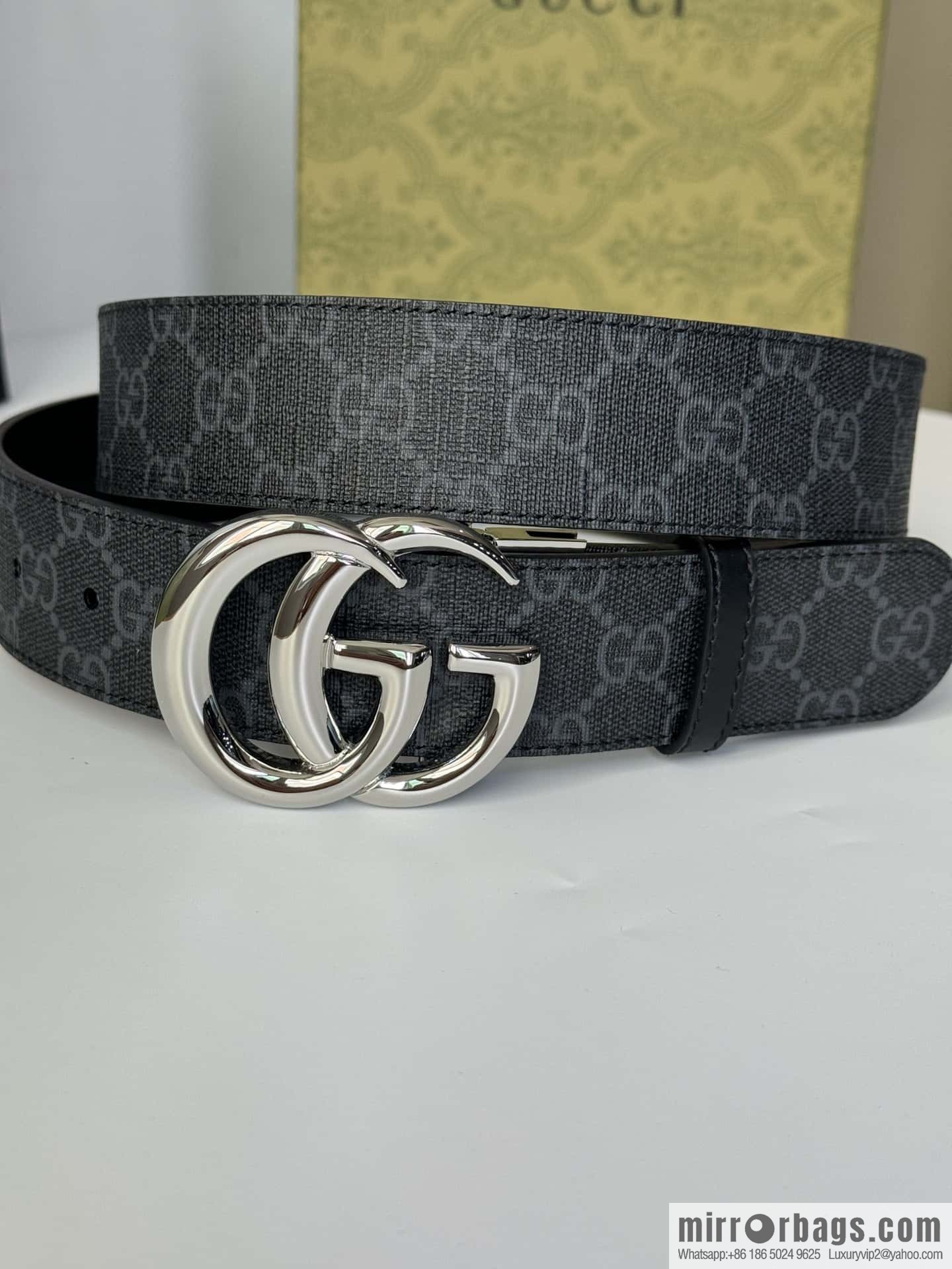 GUCCI 3.7cm double G bright rotary buckle with double-sided belt