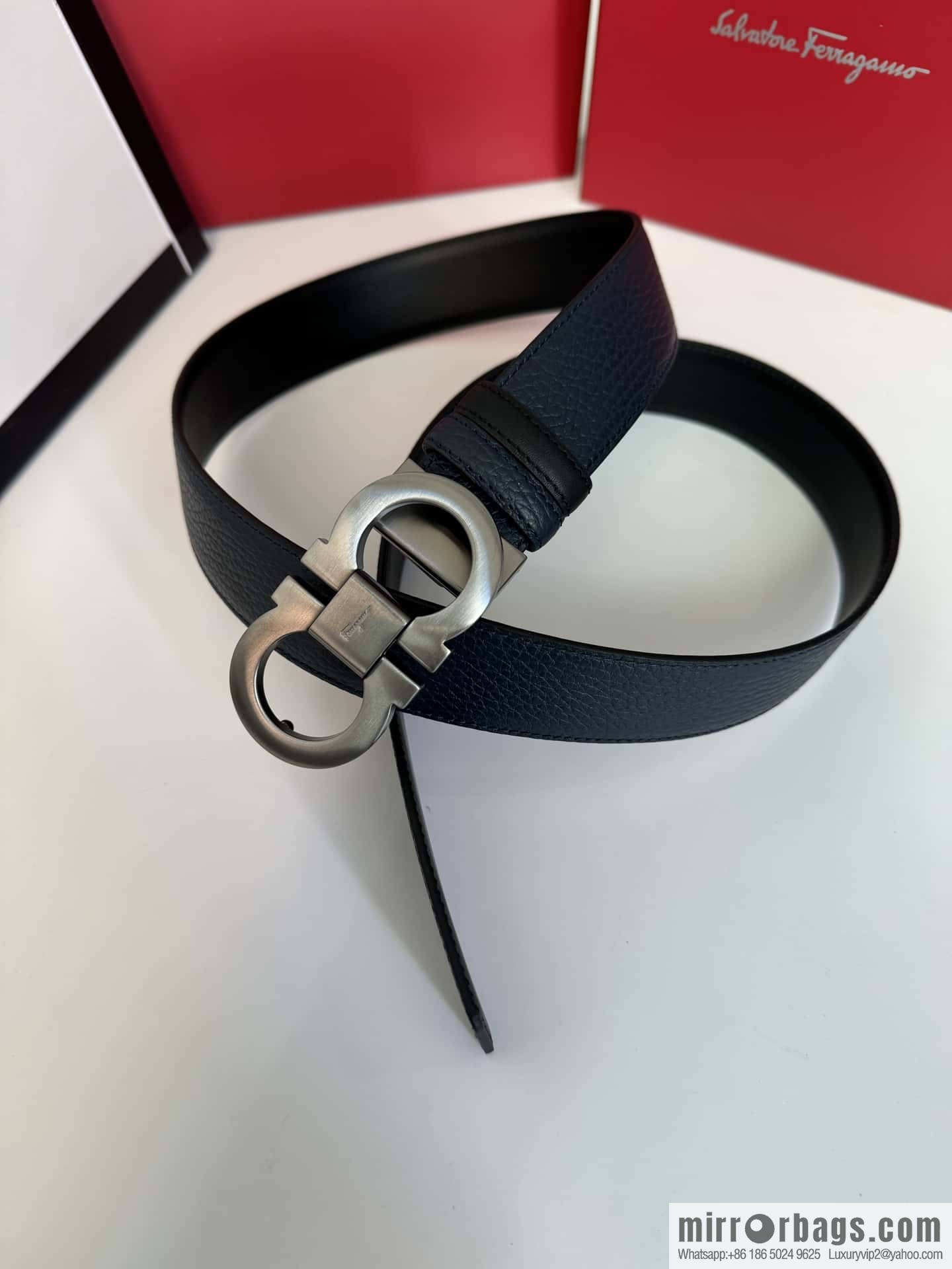 Ferragamo Ferragamo, exquisite 8-character metal brushed clip buckle cowhide belt 3.5CM