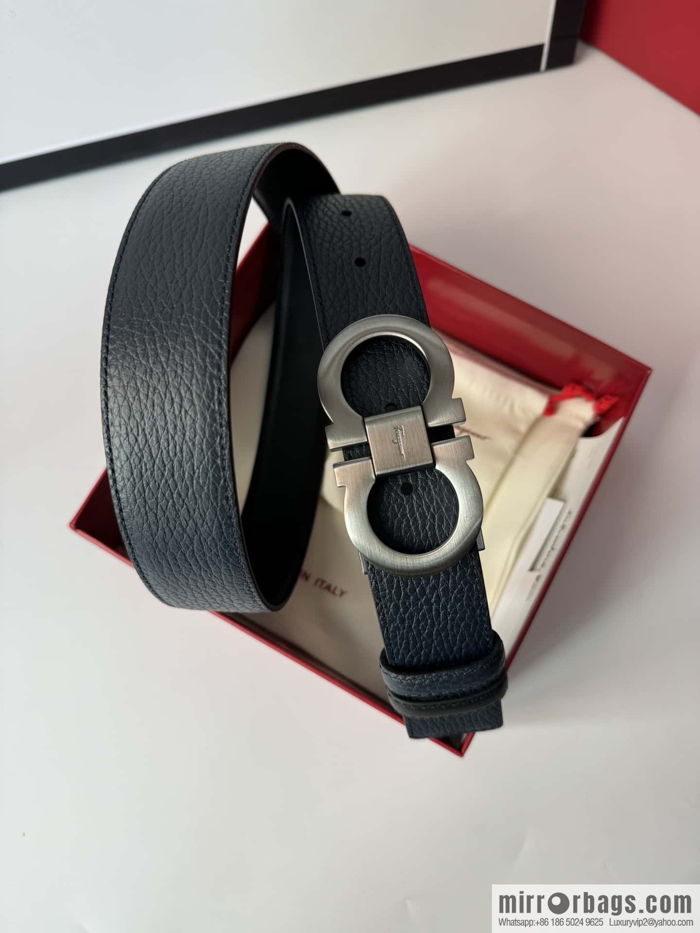 Ferragamo Ferragamo, exquisite 8-character metal brushed clip buckle cowhide belt 3.5CM