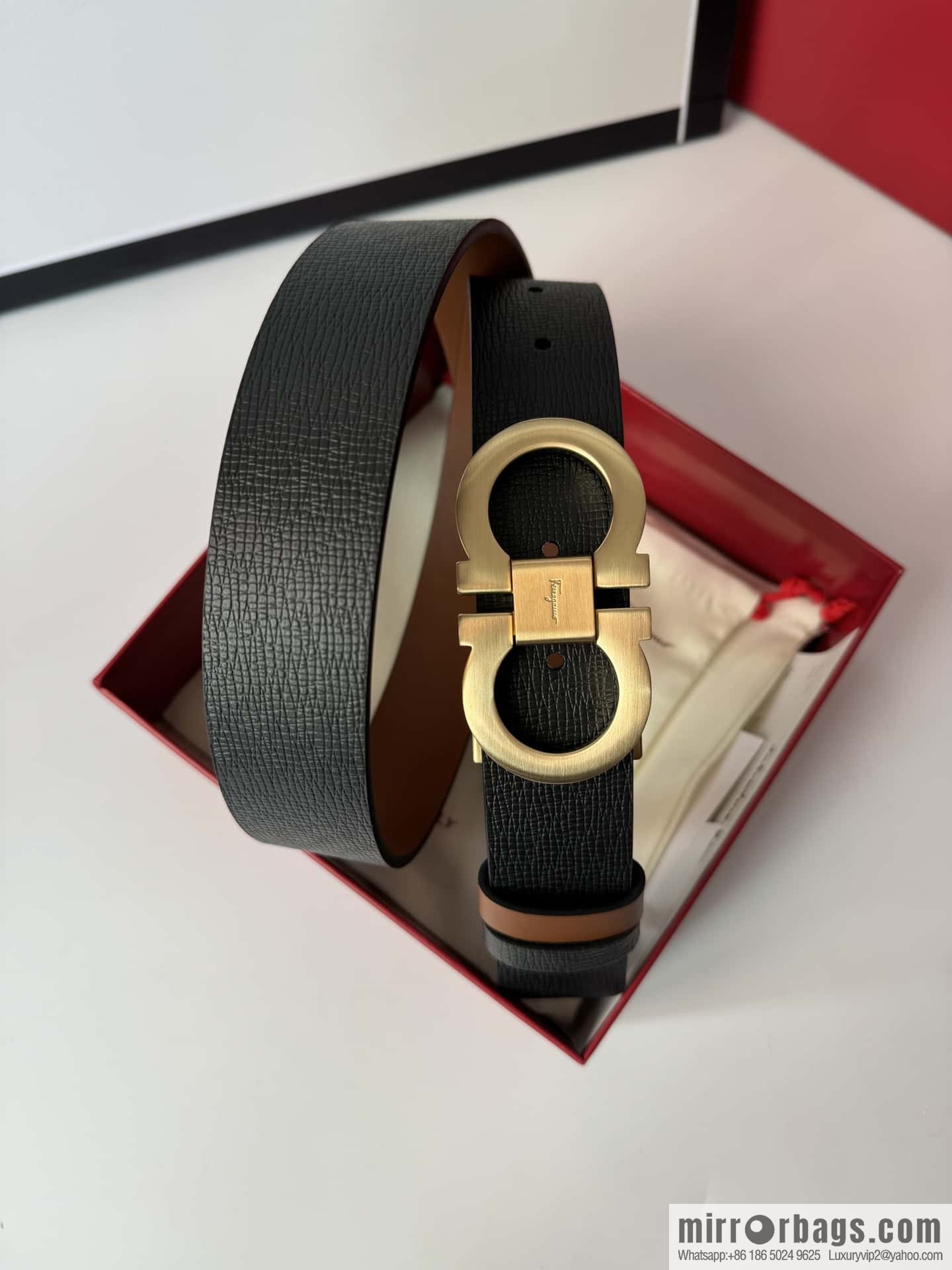 Ferragamo Ferragamo, exquisite 8-character metal brushed clip buckle cowhide belt 3.5CM