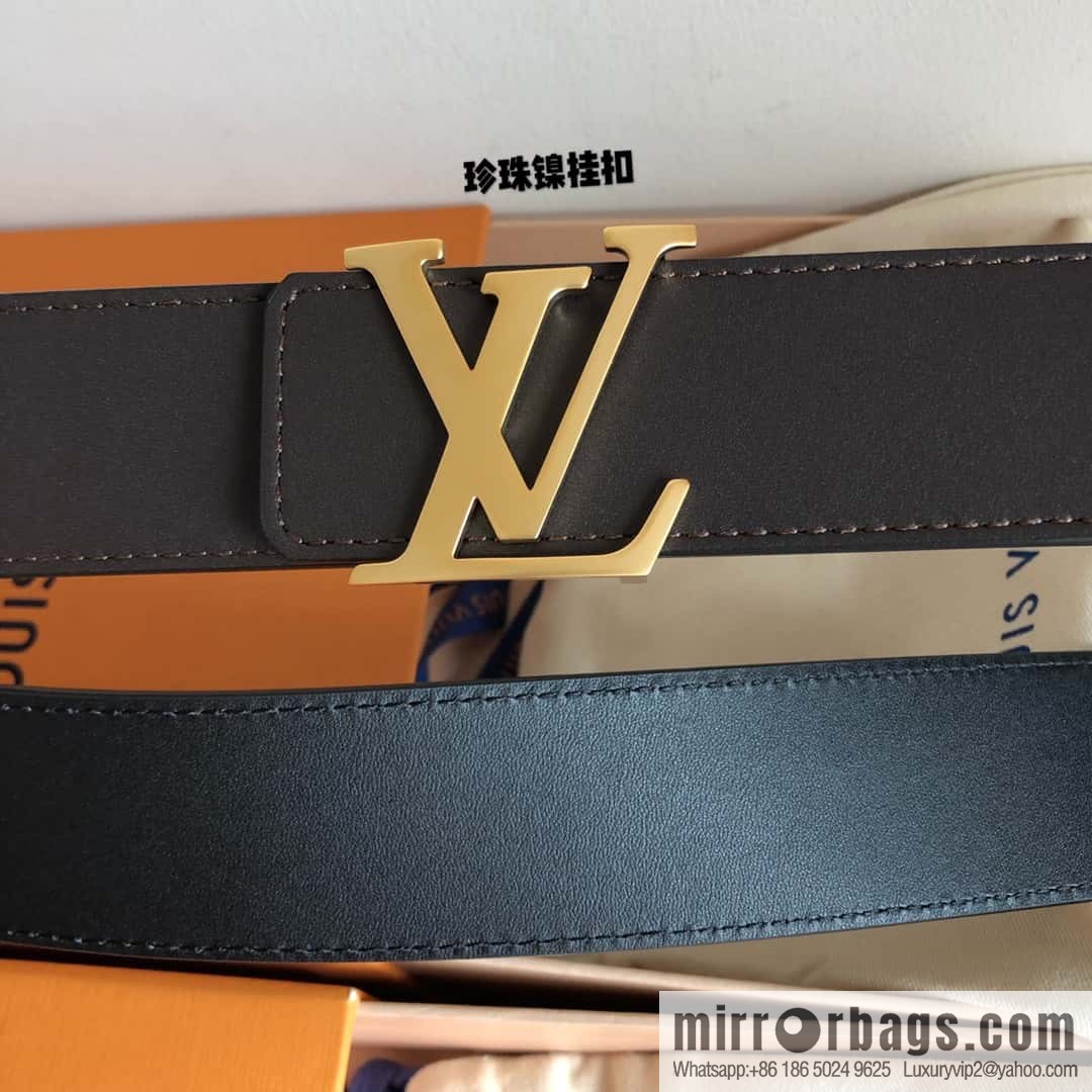 LV Initiales belt