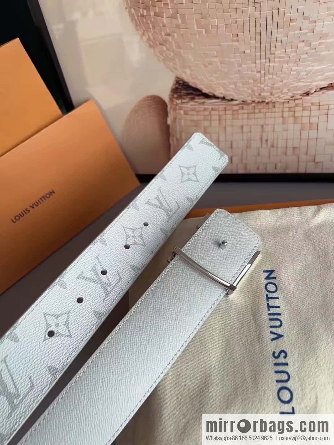LV Initiales Double Sided Belt 4.0CM