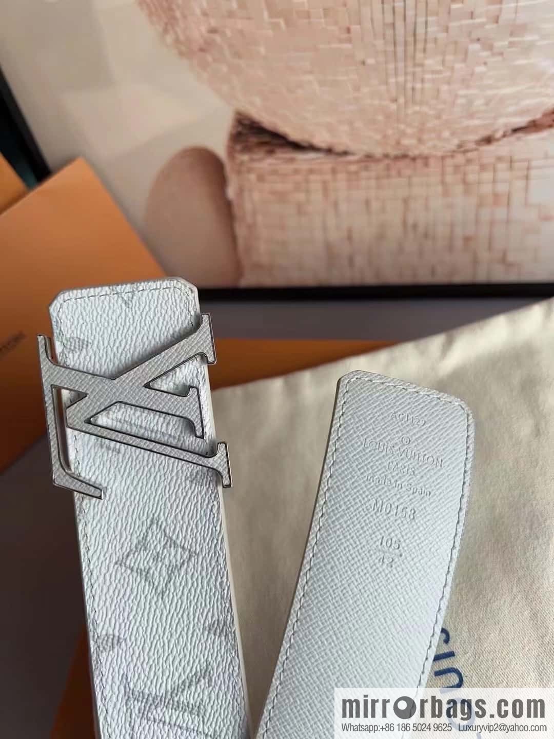 LV Initiales Double Sided Belt 4.0CM