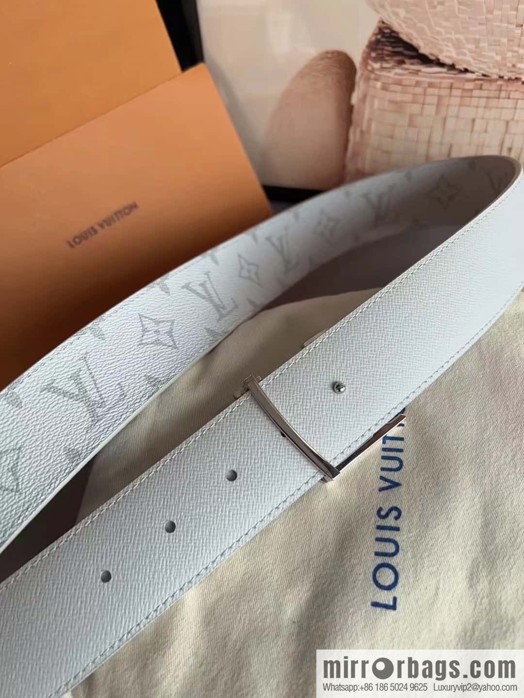 LV Initiales Double Sided Belt 4.0CM