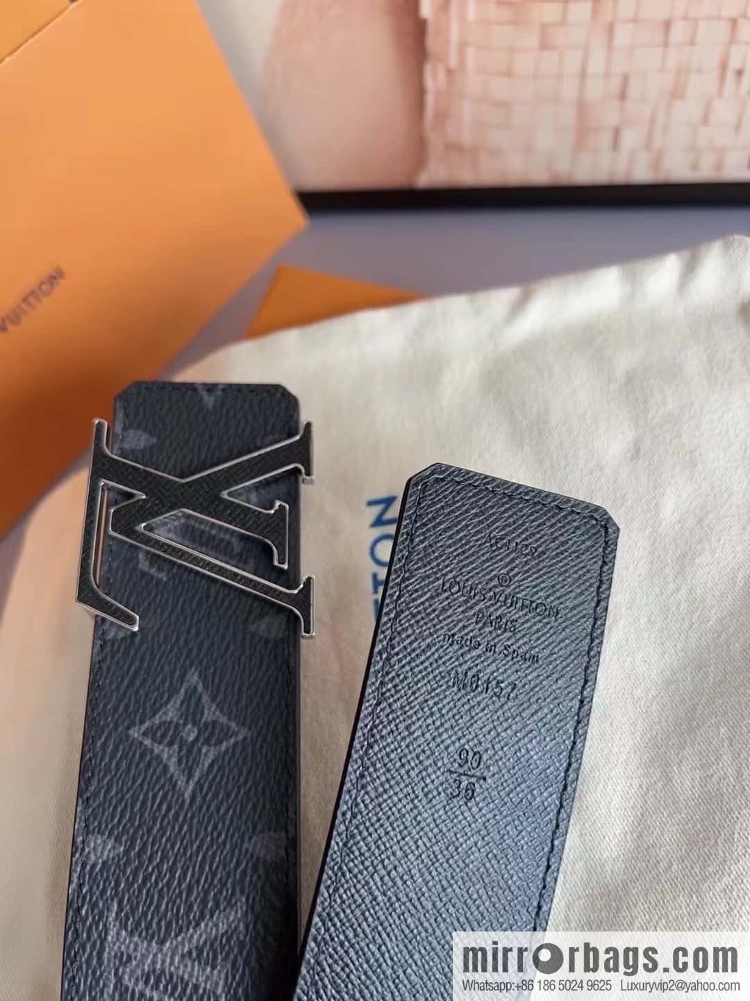 LV Initiales Double Sided Belt 4.0CM