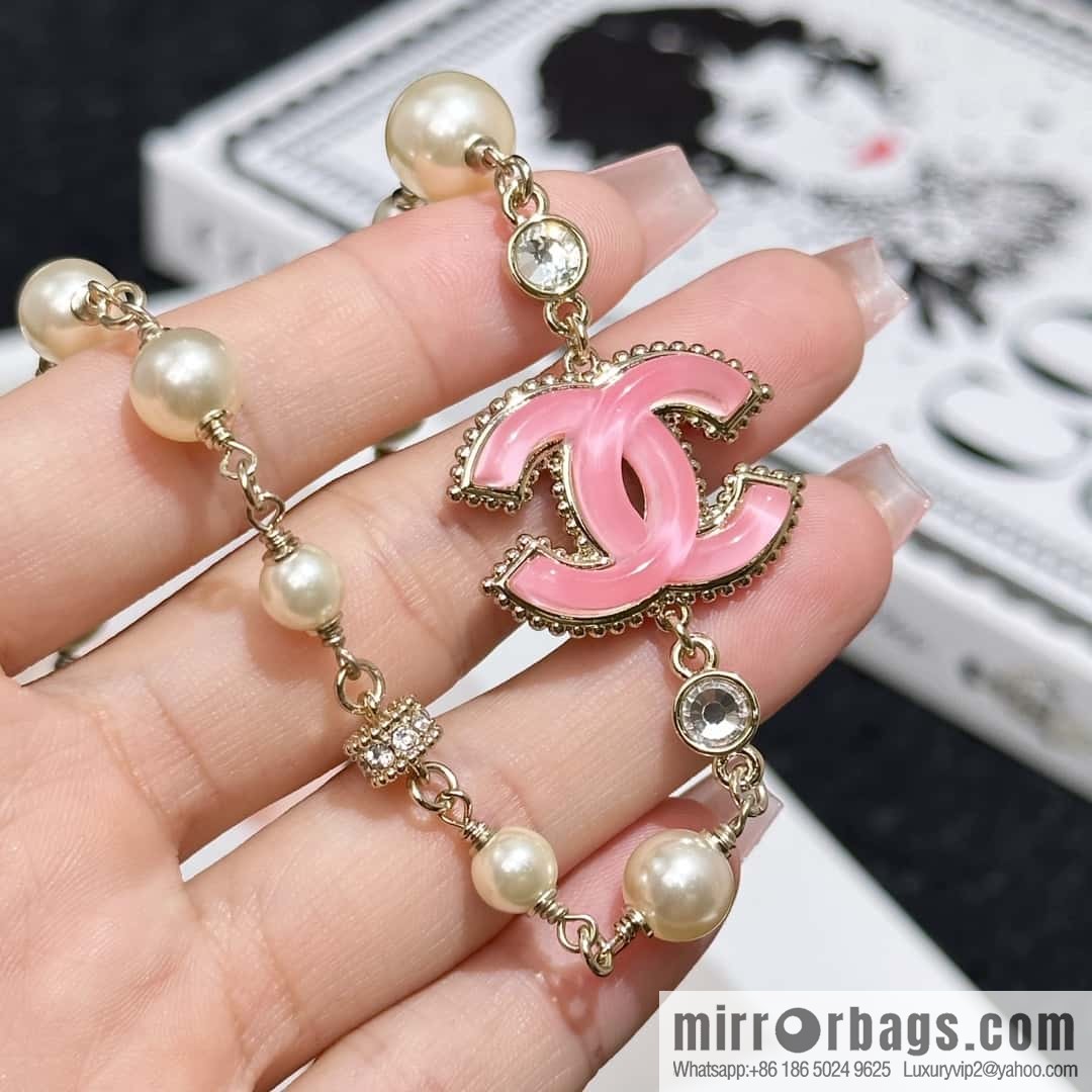 ❗️New ❗️ Chanel necklace ☀️ new ☑️ Chanel pearl pink double c necklace ☀️