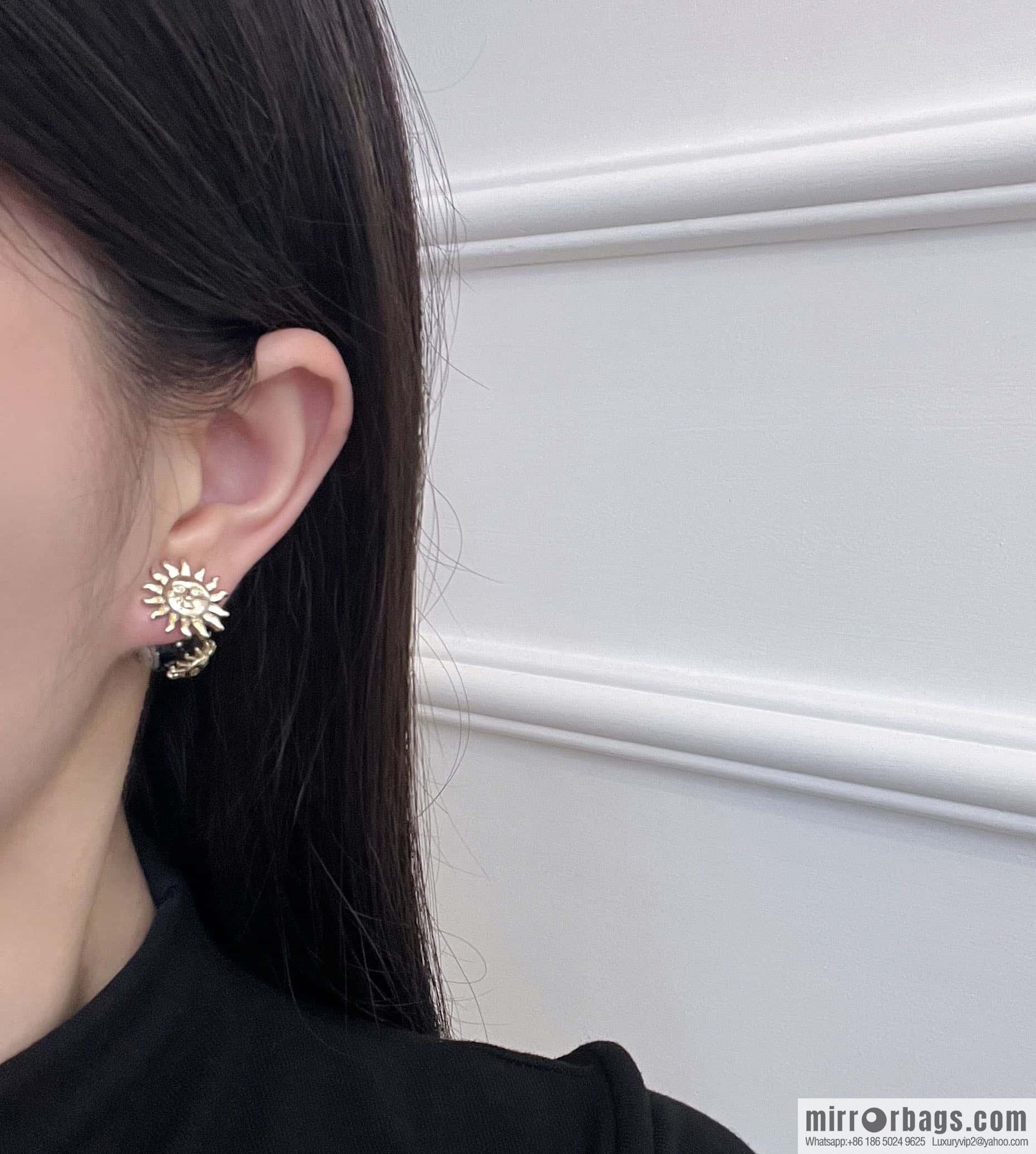 New ☑️ Dior Tribales Earrings