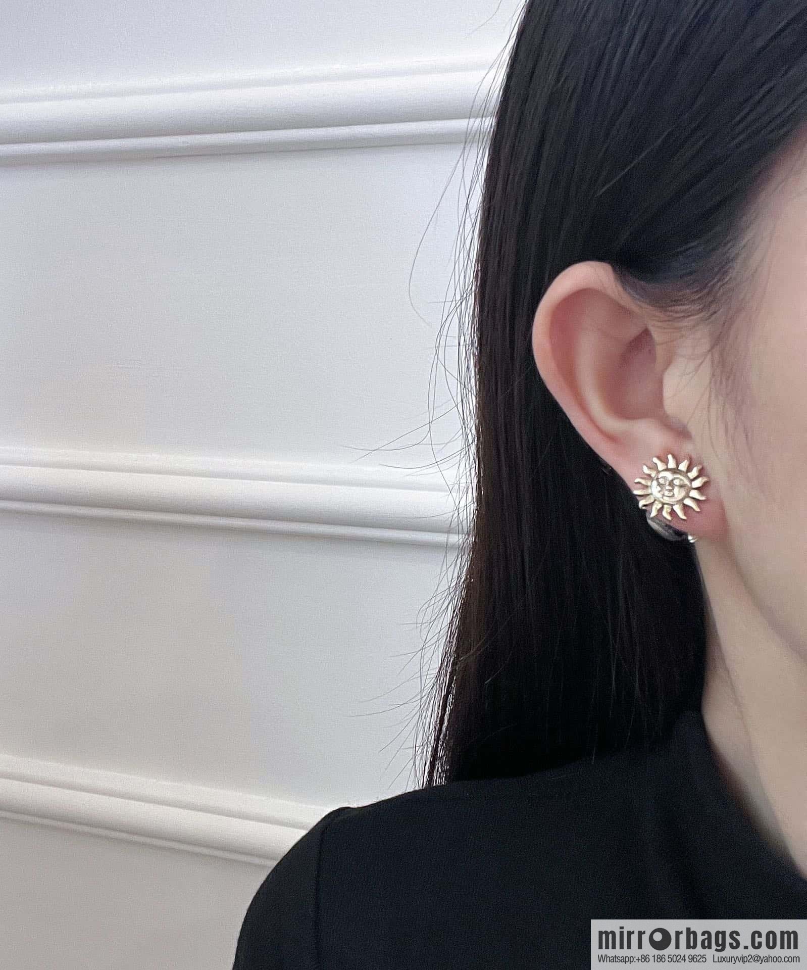 New ☑️ Dior Tribales Earrings