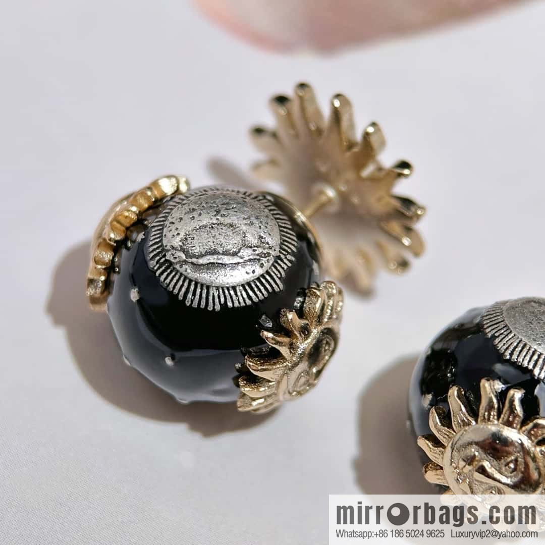 New ☑️ Dior Tribales Earrings