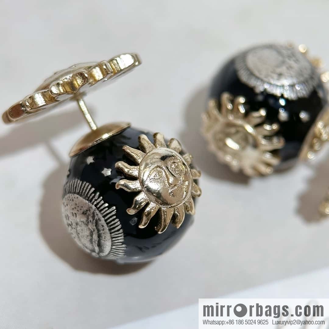 New ☑️ Dior Tribales Earrings