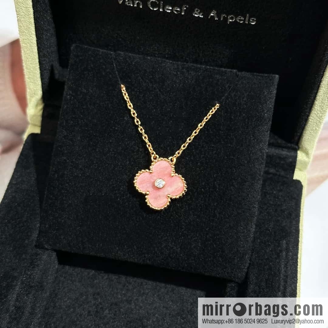 ❗️New ❗️ ☀️ Van Cleef & Arpels Natural Rose Greystone Necklace