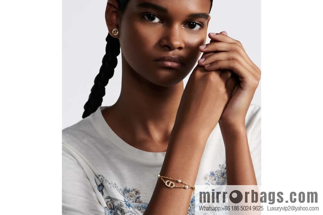 New ☑️ Dior Pearl CD Bracelet Necklace