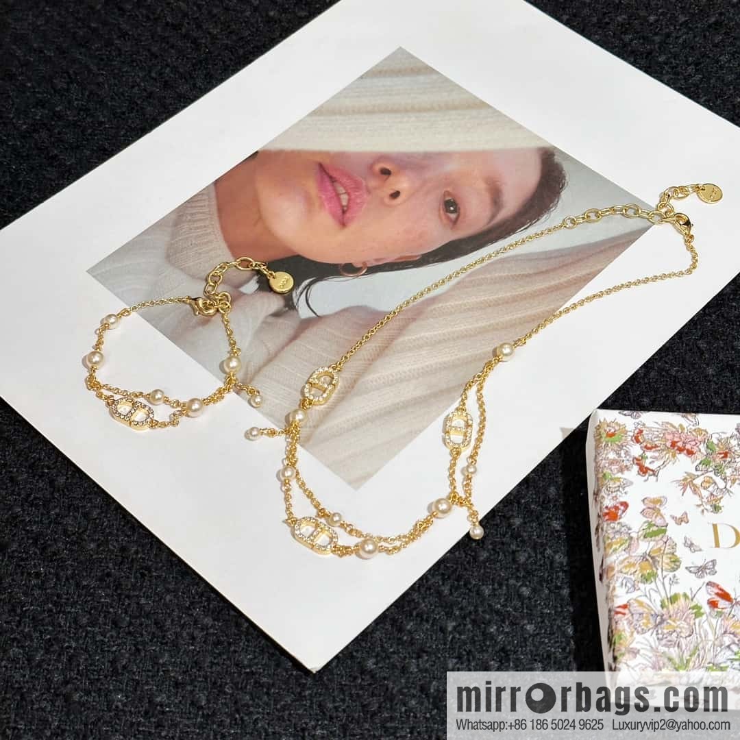 New ☑️ Dior Pearl CD Bracelet Necklace