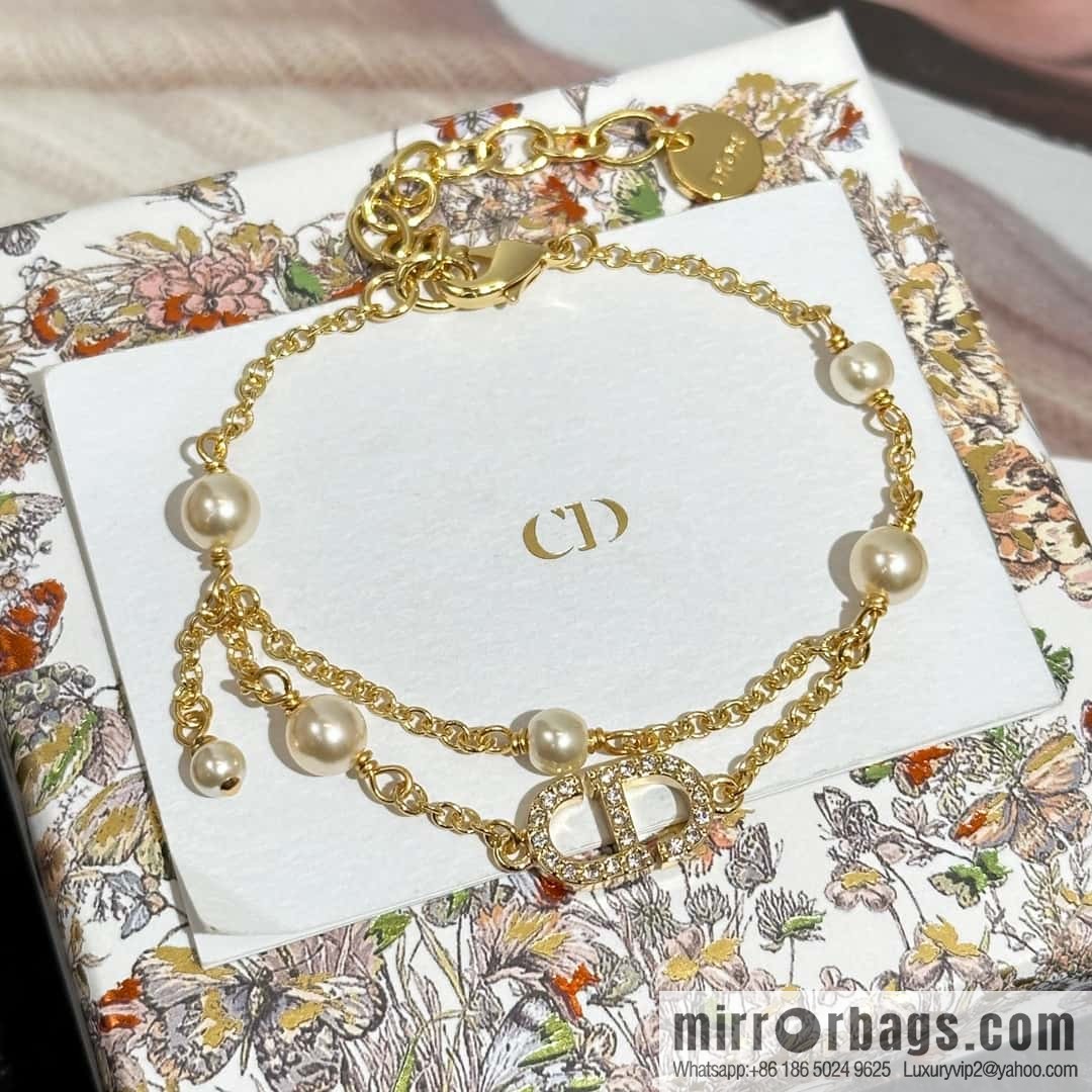 New ☑️ Dior Pearl CD Bracelet Necklace