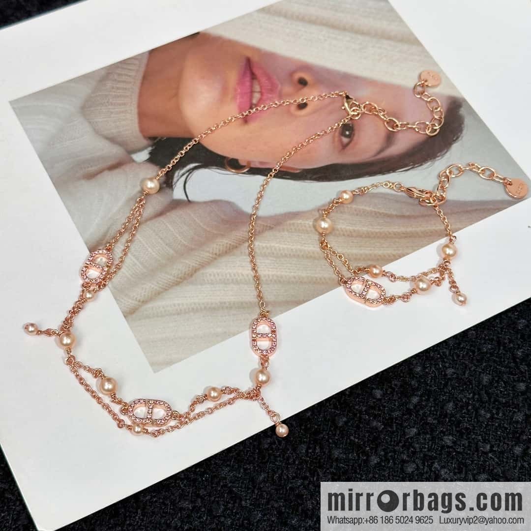 New ☑️ Dior Pearl CD Bracelet Necklace