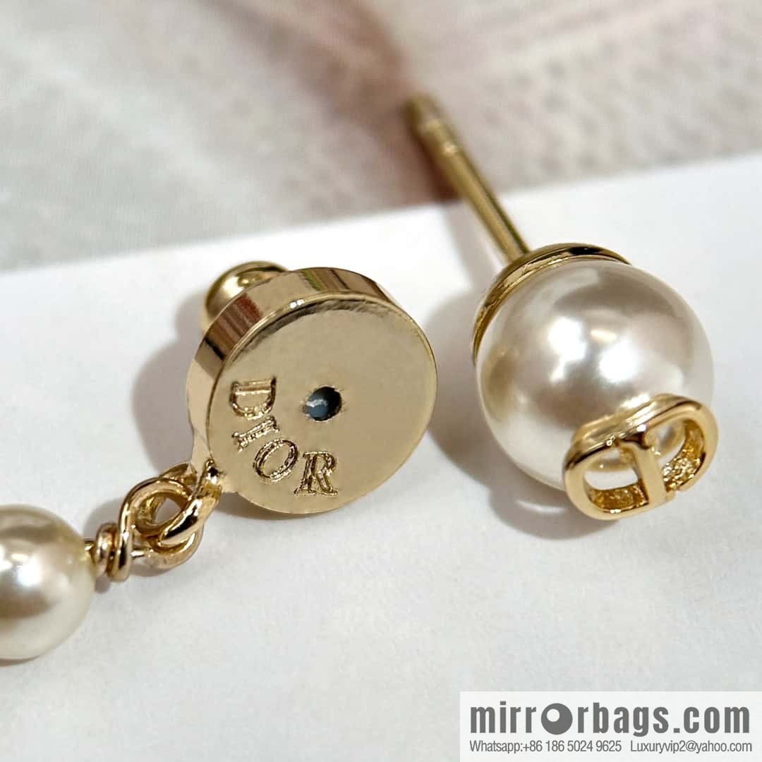 New ☑️ DIOR pearl dragonfly stud earrings