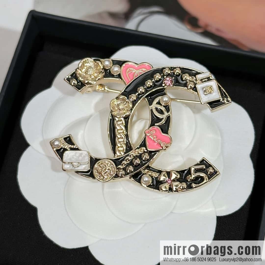 ❗️New ❗️ Chanel brooch ☀️ new ☑️ Chanel double c black enamel brooch ☀️