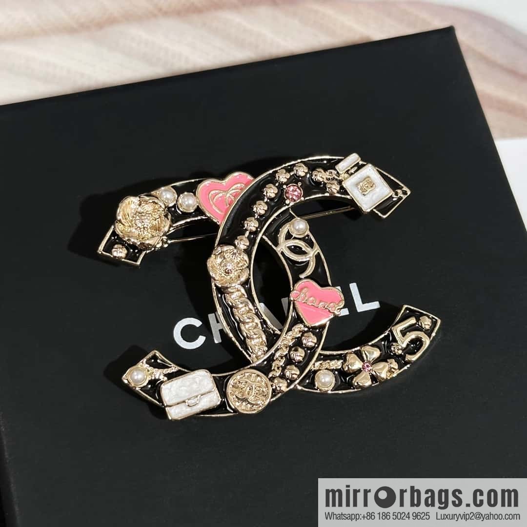 ❗️New ❗️ Chanel brooch ☀️ new ☑️ Chanel double c black enamel brooch ☀️