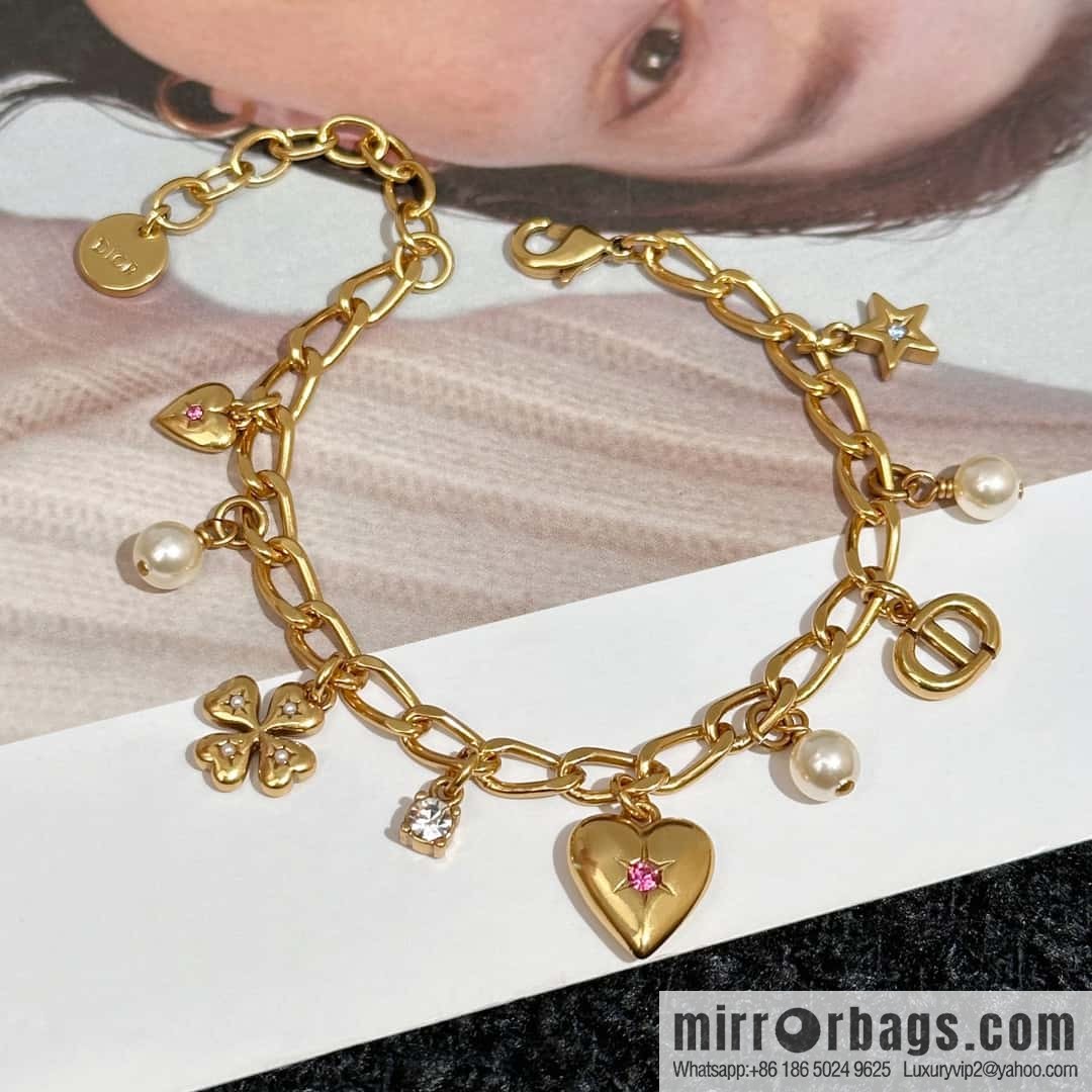 New ☑️ Dior peach heart love fringed pearl CD four-leaf clover necklace