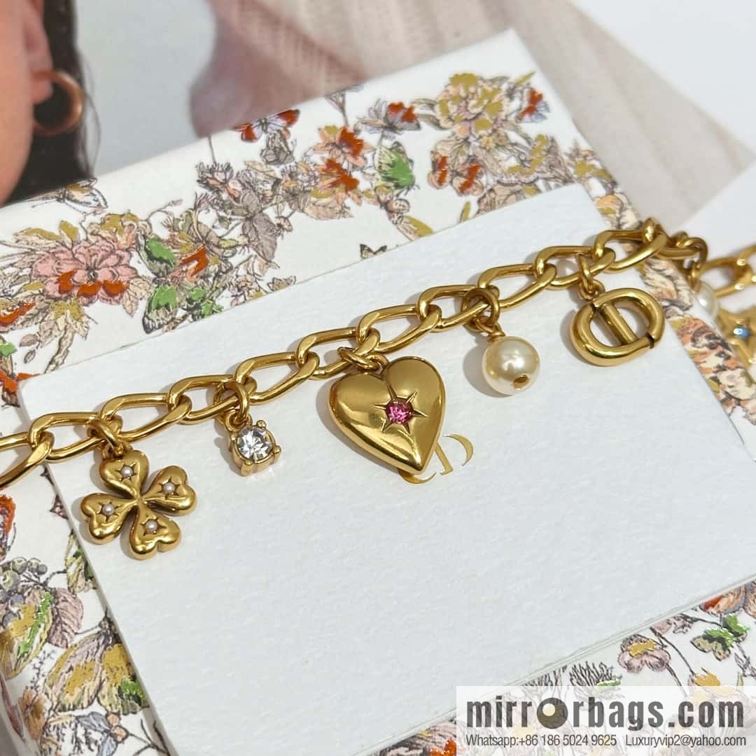 New ☑️ Dior peach heart love fringed pearl CD four-leaf clover necklace