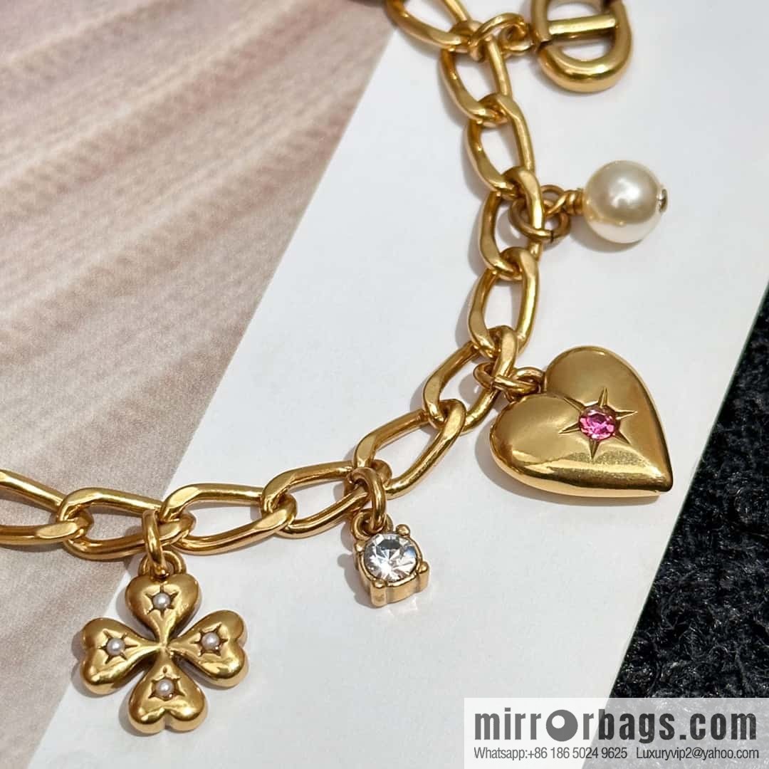 New ☑️ Dior peach heart love fringed pearl CD four-leaf clover necklace