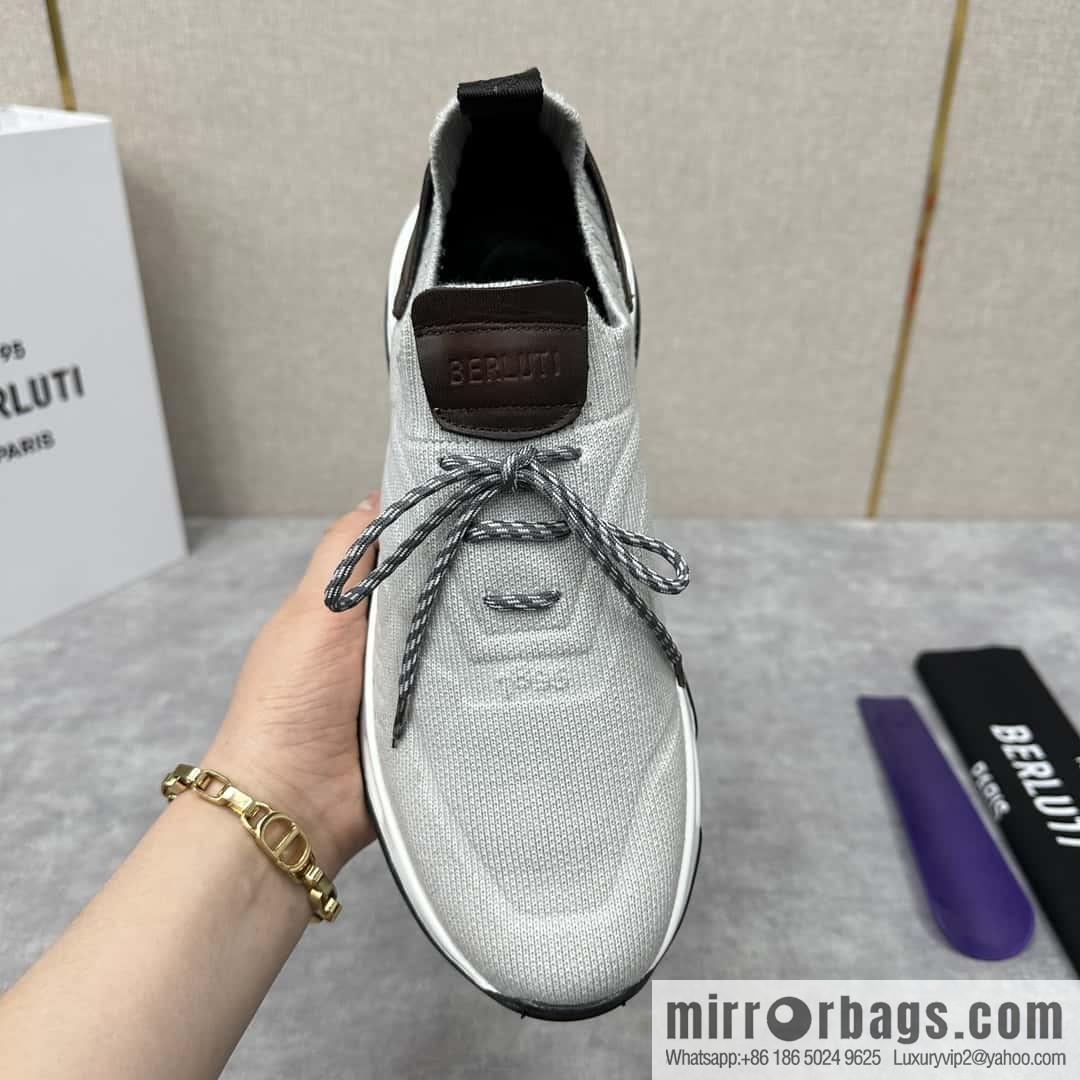 ๐๐Berlut's new Shadow fly-knit sneakers