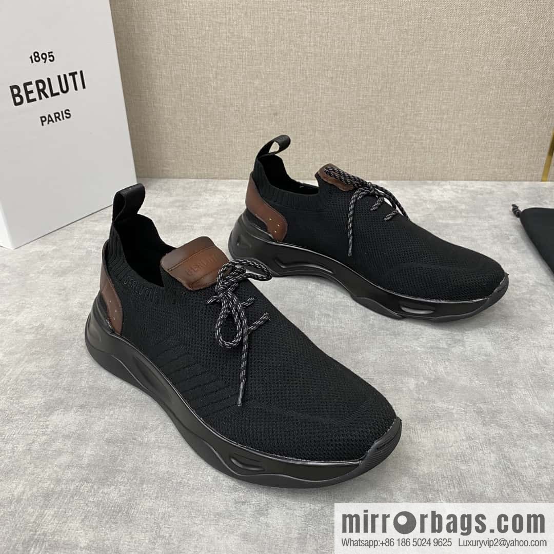 ๐๐Berlut's new Shadow fly-knit sneakers
