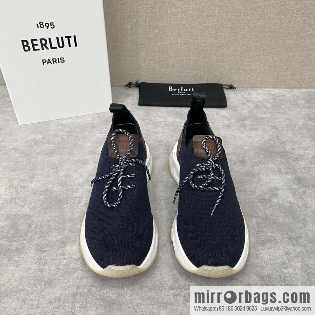 ๐๐Berlut's new Shadow fly-knit sneakers