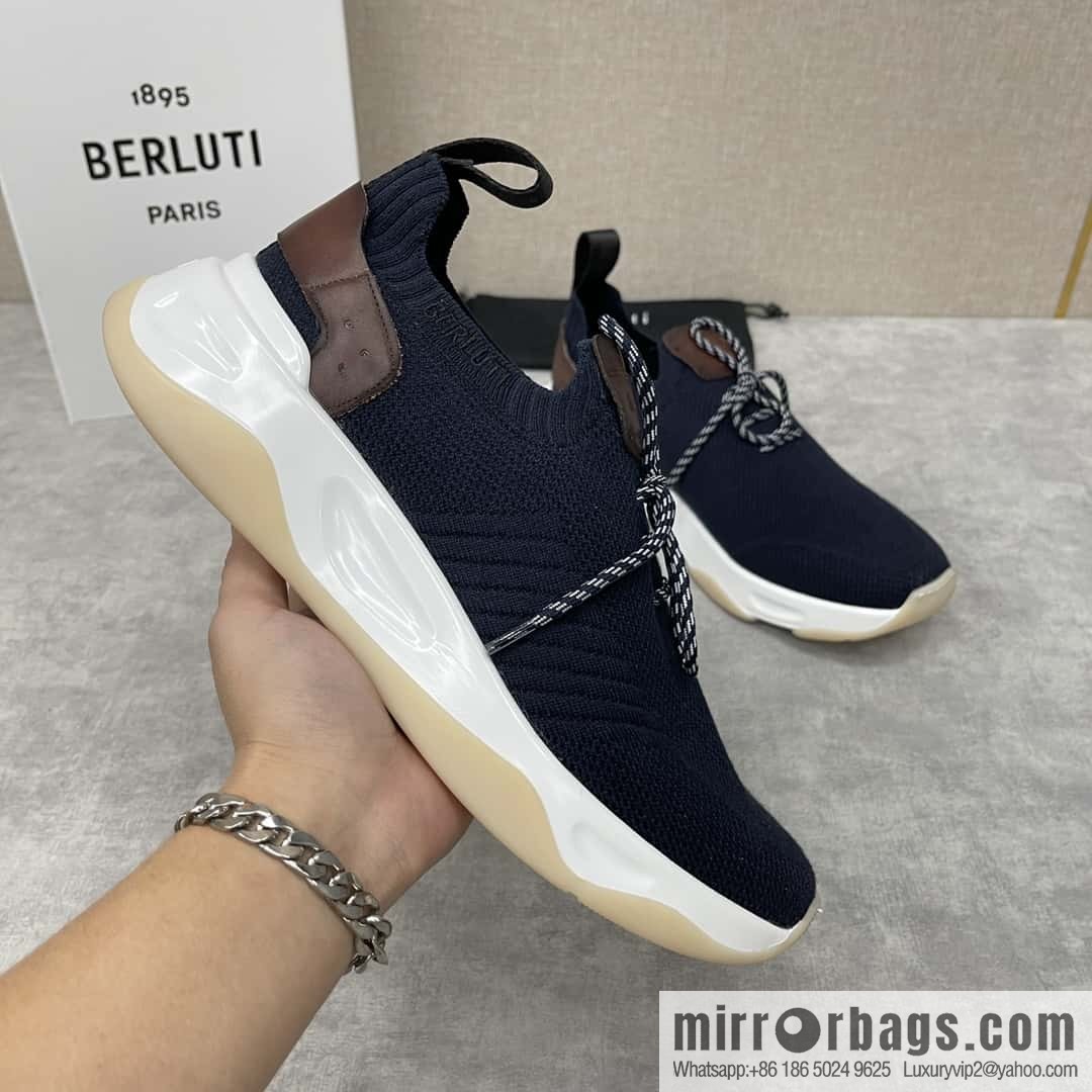 ๐๐Berlut's new Shadow fly-knit sneakers
