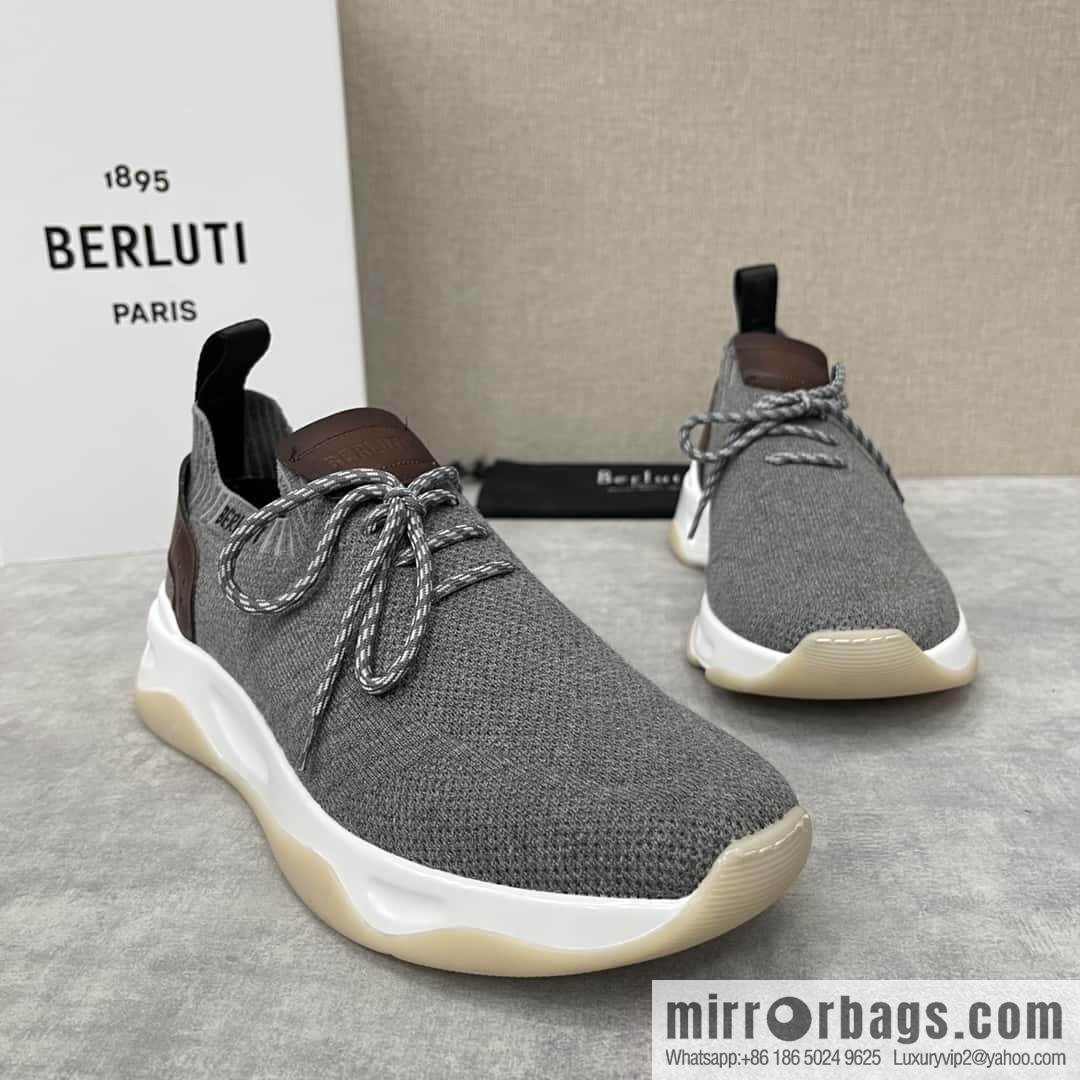 ๐๐Berlut's new Shadow fly-knit sneakers