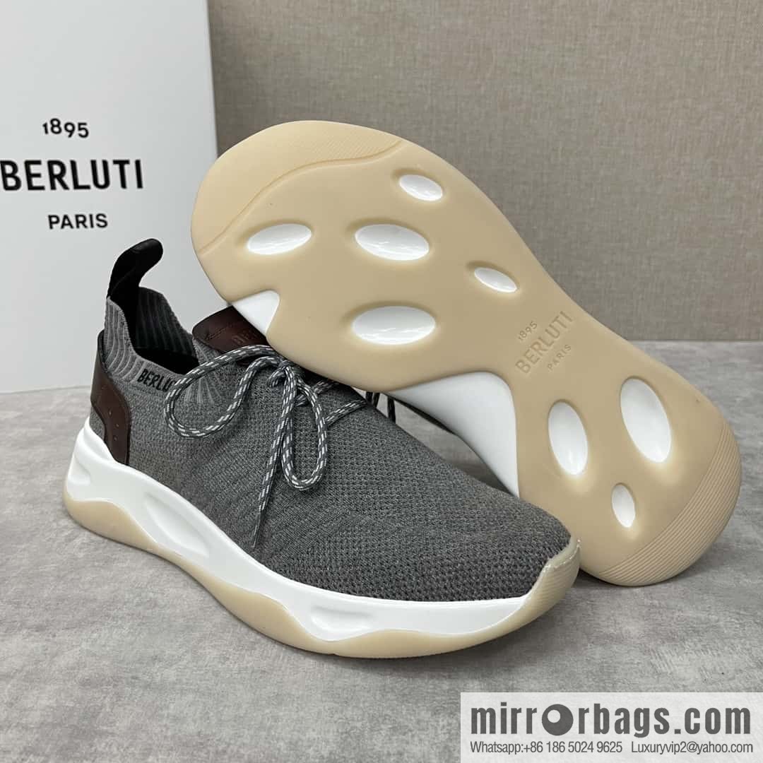 ๐๐Berlut's new Shadow fly-knit sneakers
