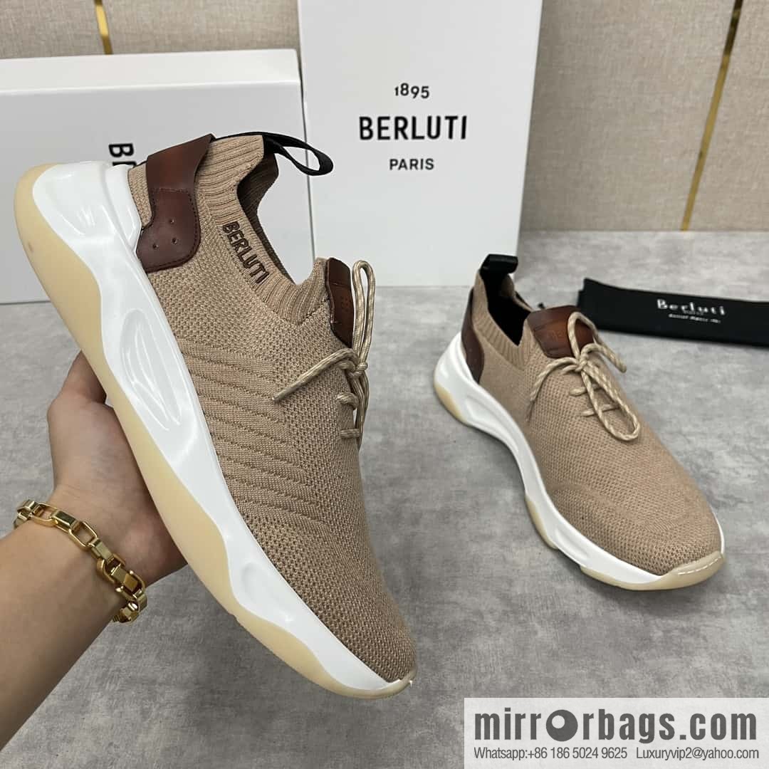 ๐๐Berlut's new Shadow fly-knit sneakers