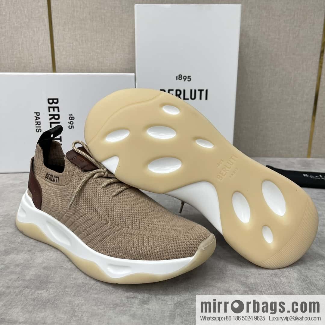 ๐๐Berlut's new Shadow fly-knit sneakers