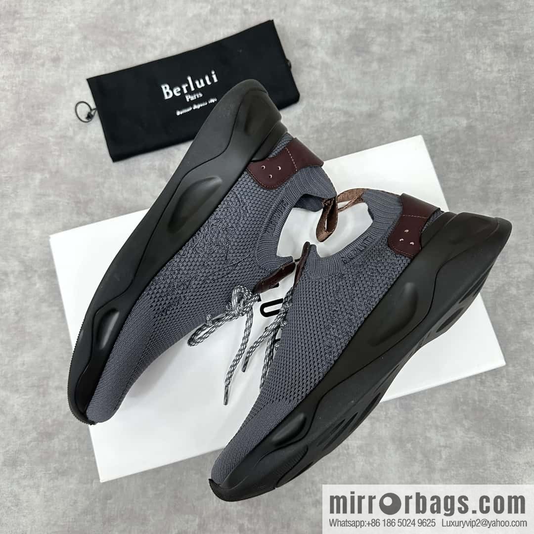๐๐Berlut's new Shadow fly-knit sneakers