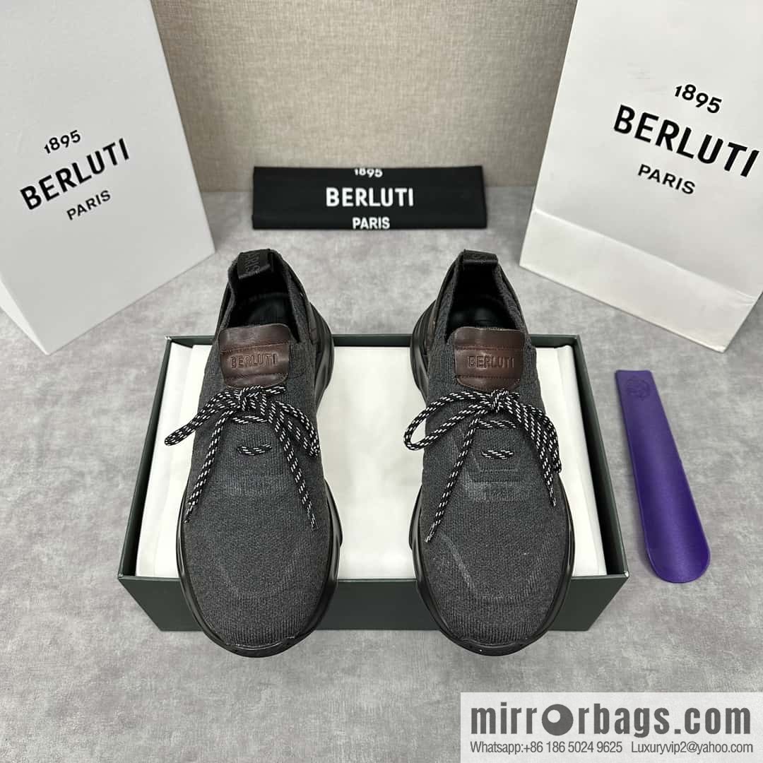 ๐๐Berlut's new Shadow fly-knit sneakers