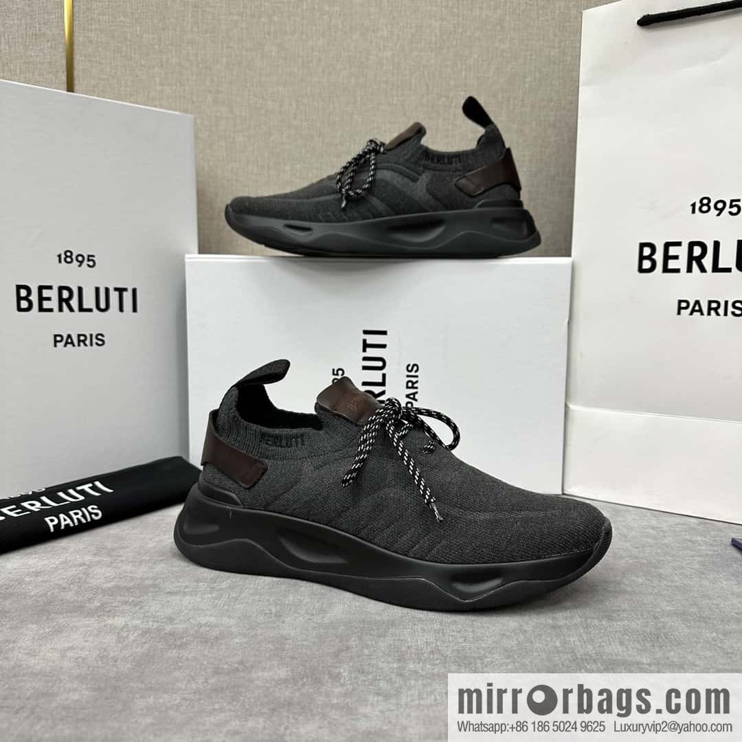 ๐๐Berlut's new Shadow fly-knit sneakers