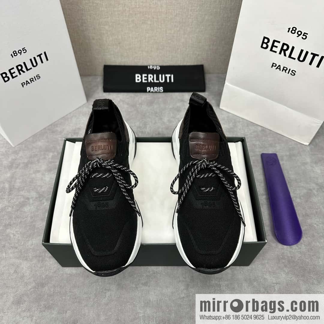 ๐๐Berlut's new Shadow fly-knit sneakers