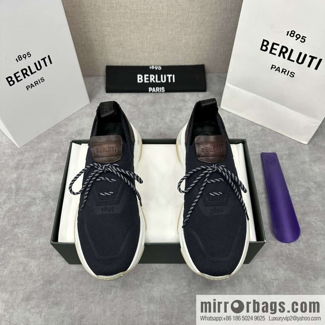 ๐๐Berlut's new Shadow fly-knit sneakers
