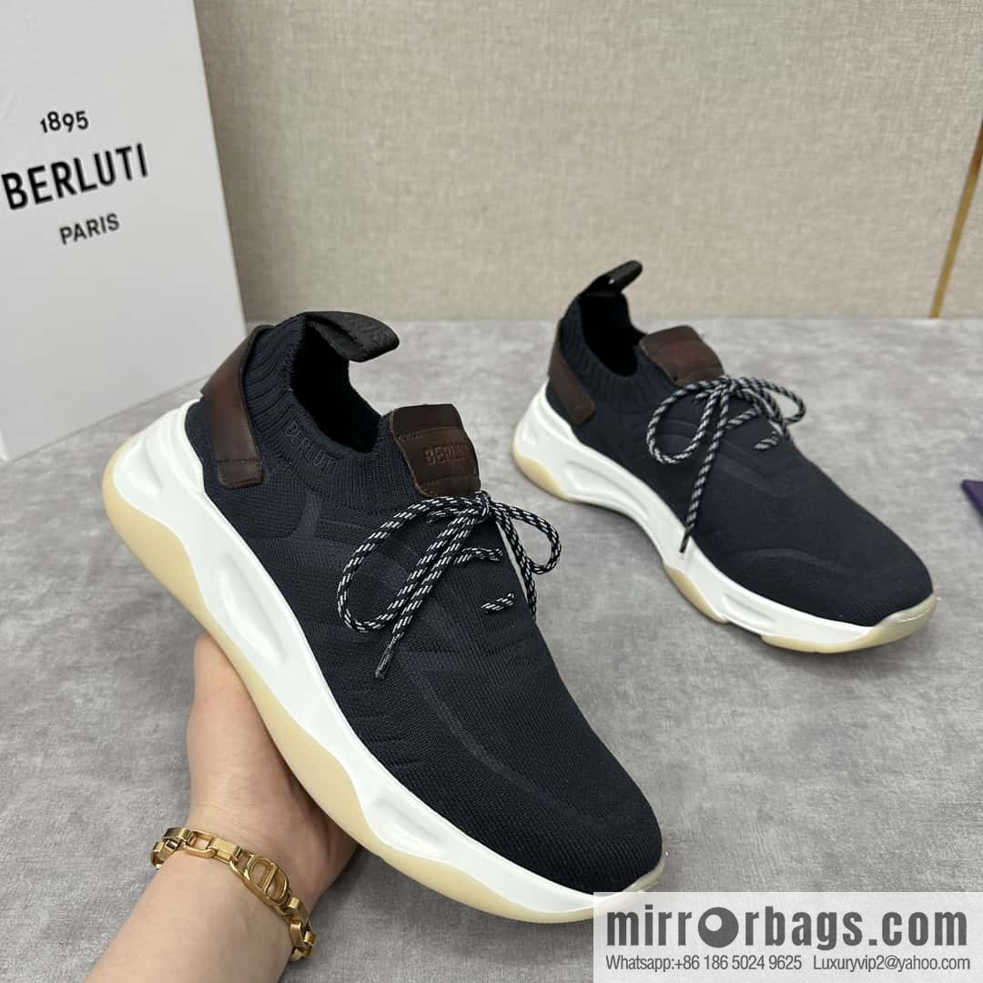 ๐๐Berlut's new Shadow fly-knit sneakers
