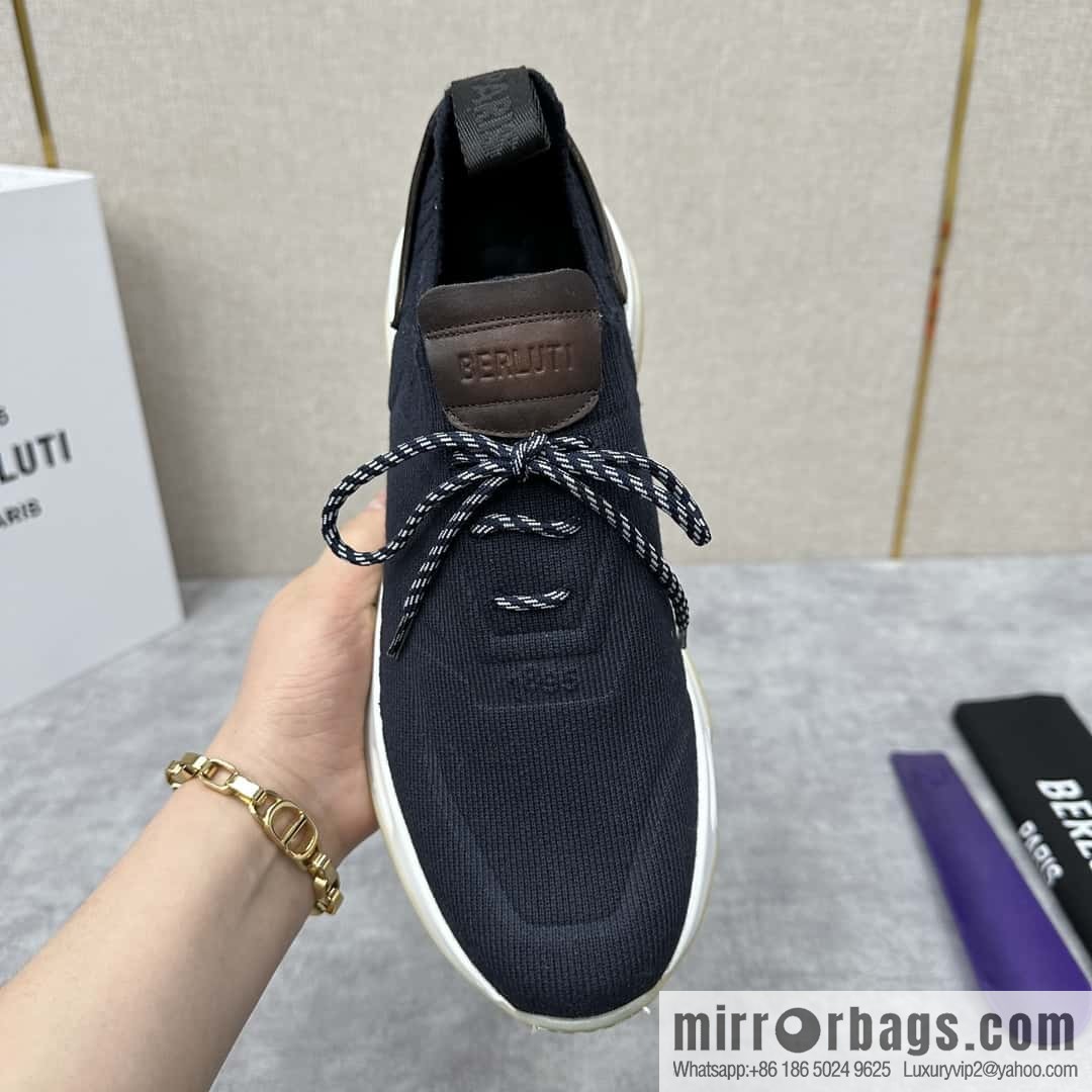 ๐๐Berlut's new Shadow fly-knit sneakers