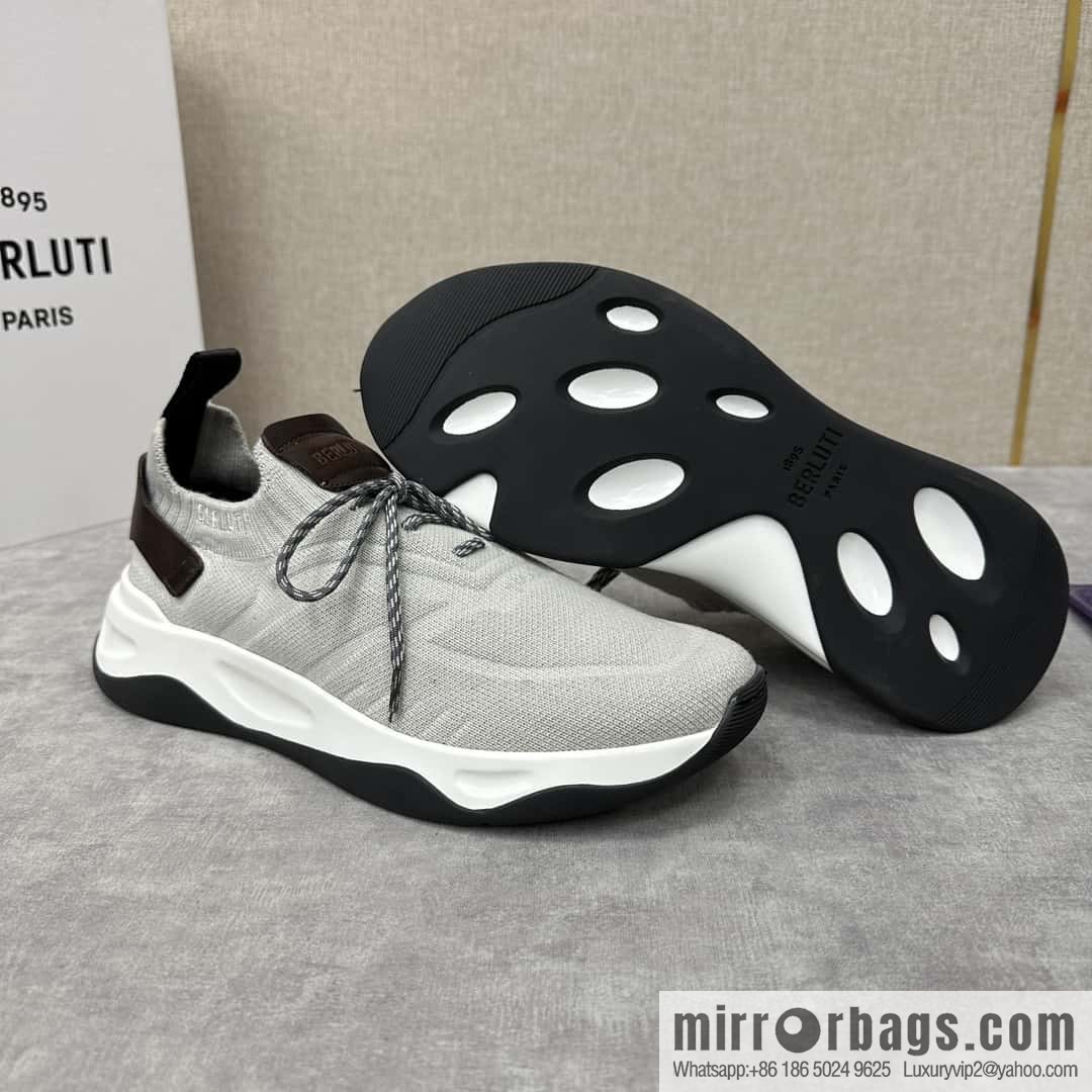 ๐๐Berlut's new Shadow fly-knit sneakers
