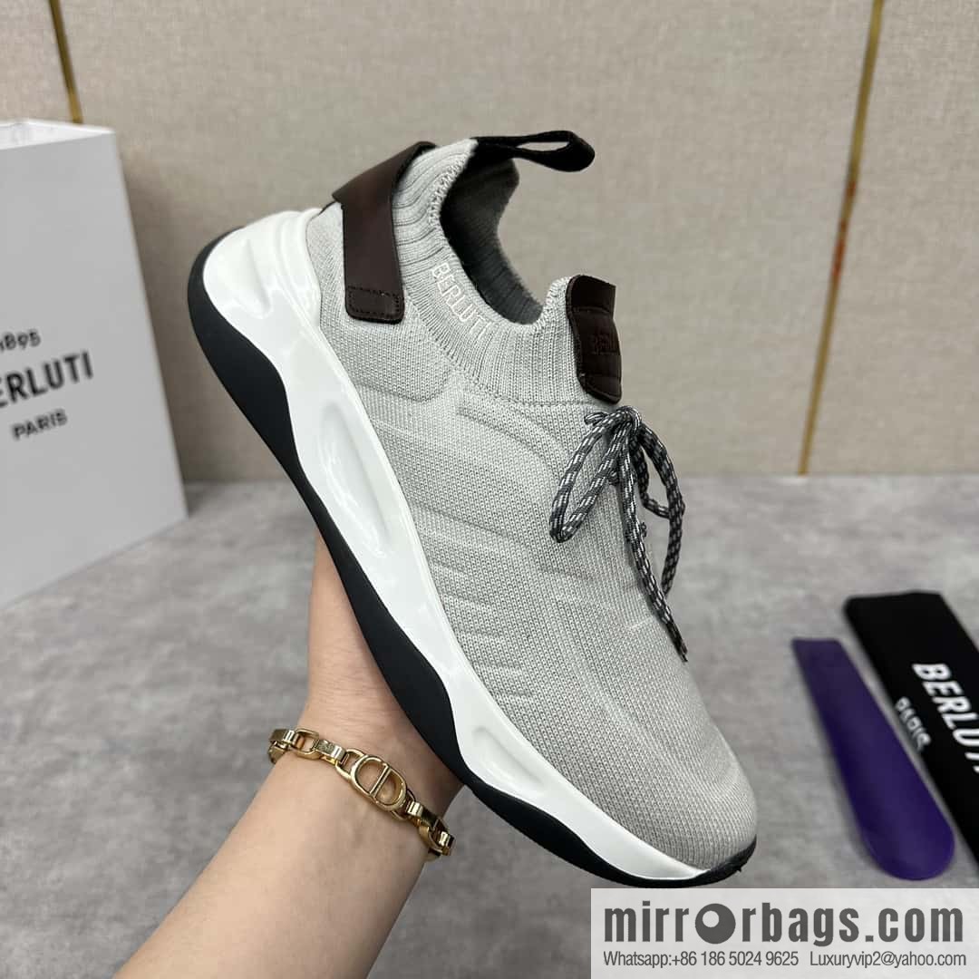 ๐๐Berlut's new Shadow fly-knit sneakers