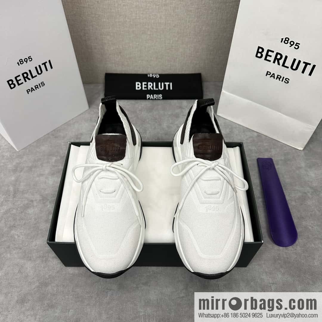 ๐๐Berlut's new Shadow fly-knit sneakers