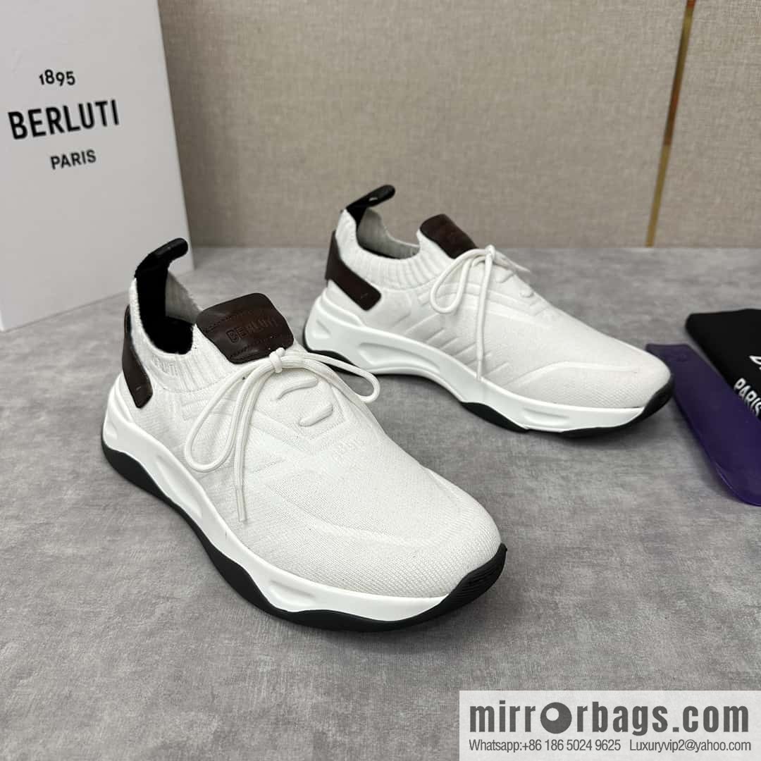 ๐๐Berlut's new Shadow fly-knit sneakers