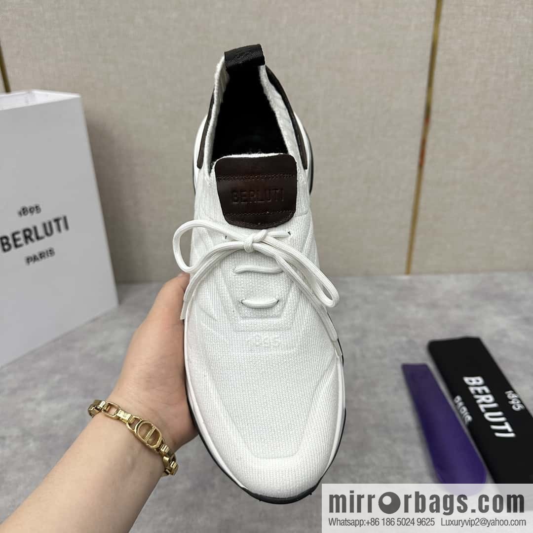 ๐๐Berlut's new Shadow fly-knit sneakers