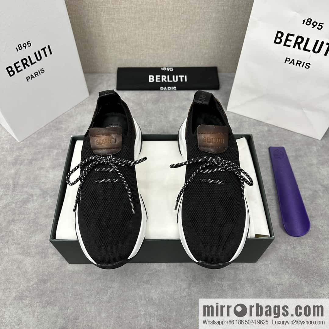 ๐๐Berlut's new Shadow fly-knit sneakers