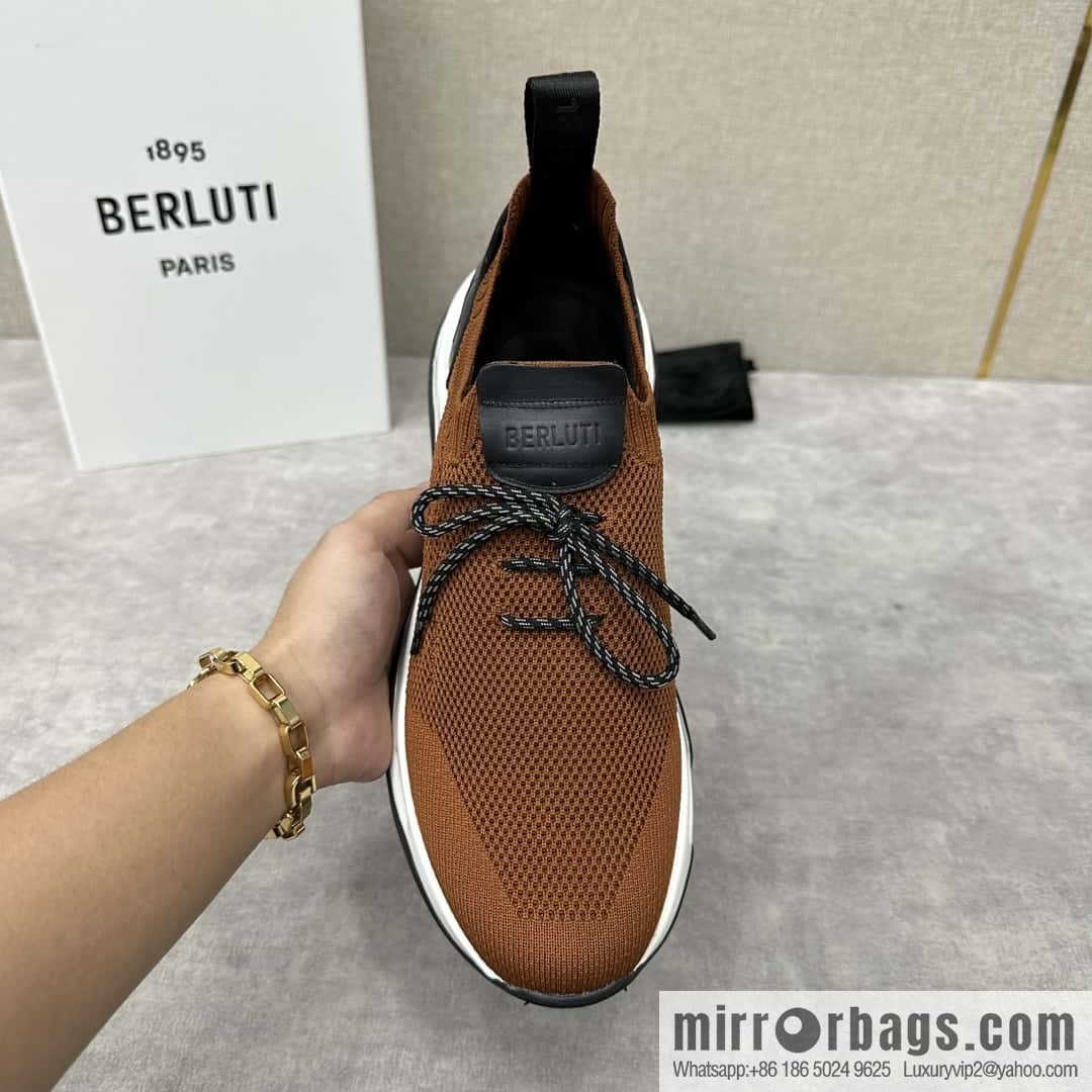๐๐Berlut's new Shadow fly-knit sneakers