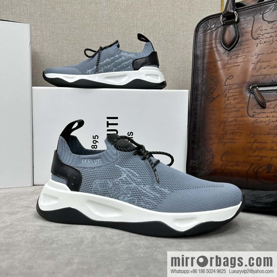 ๐๐Berlut's new Shadow fly-knit sneakers